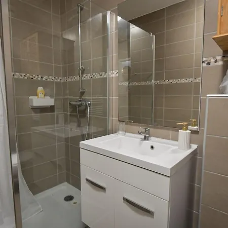 Xena - With Terrace Aspretto - By Tgb 아파트 *