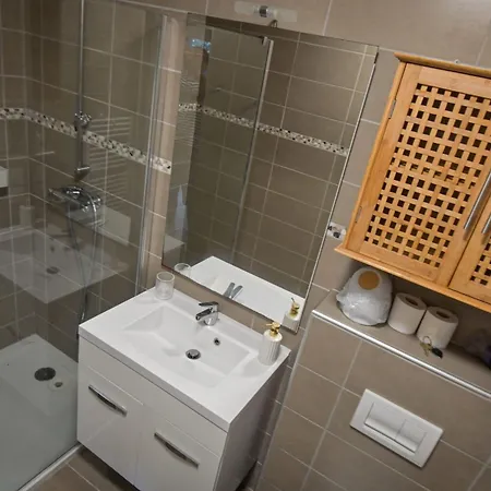 Xena - With Terrace Aspretto - By Tgb * אז'אקסיו