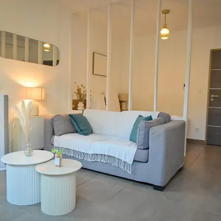 דירה Xena - With Terrace Aspretto - By Tgb אז'אקסיו